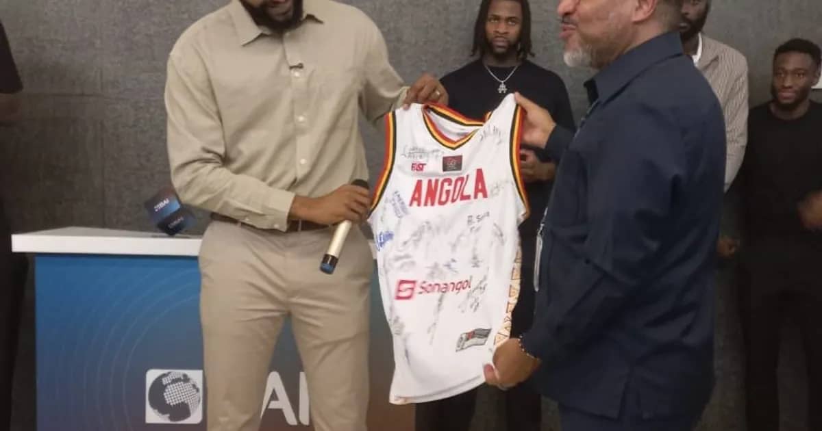 BAI entrega prémios aos campeões do Afrobasket
