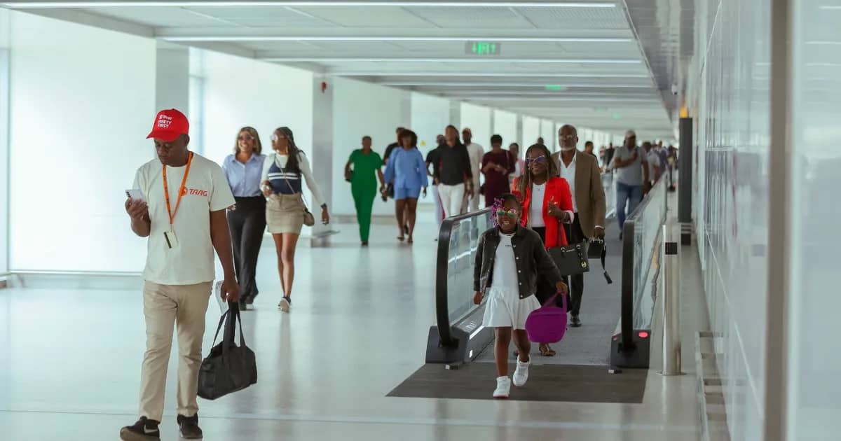57% dos angolanos quer emigrar