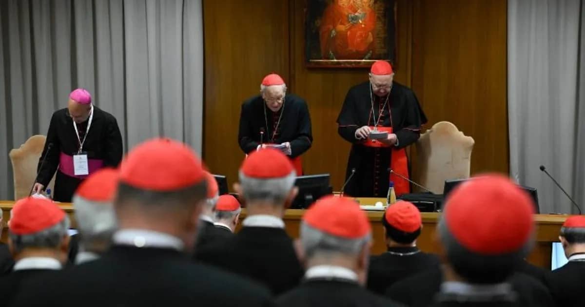 Cardeais seguem sem consenso no Vaticano