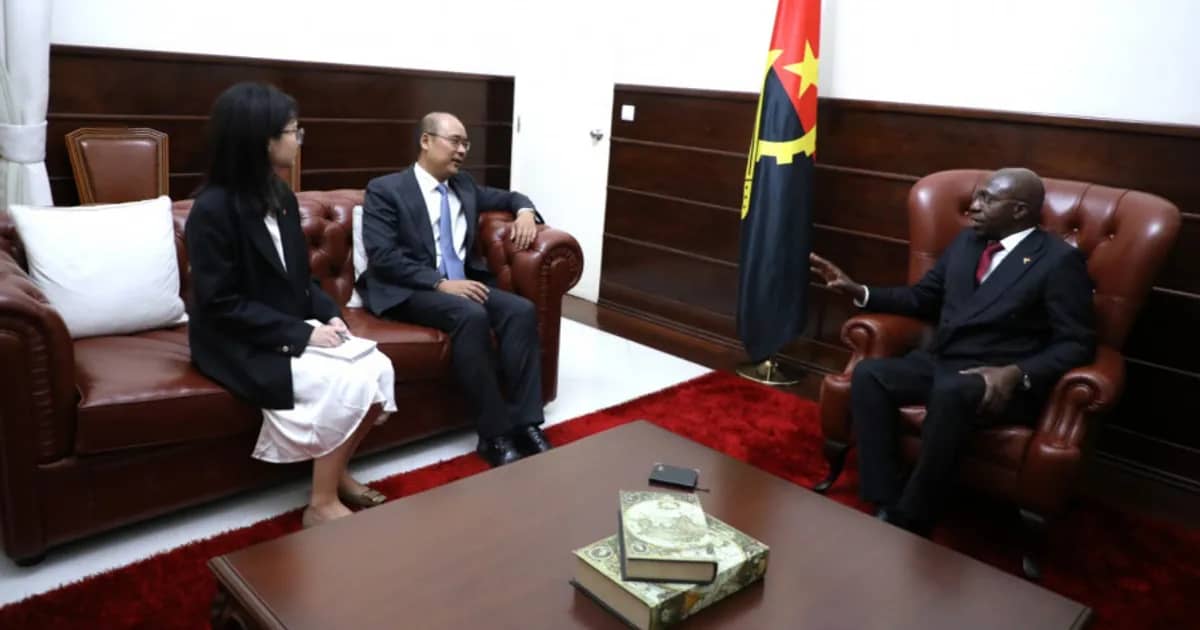 Angola e China fortalecem laços comerciais
