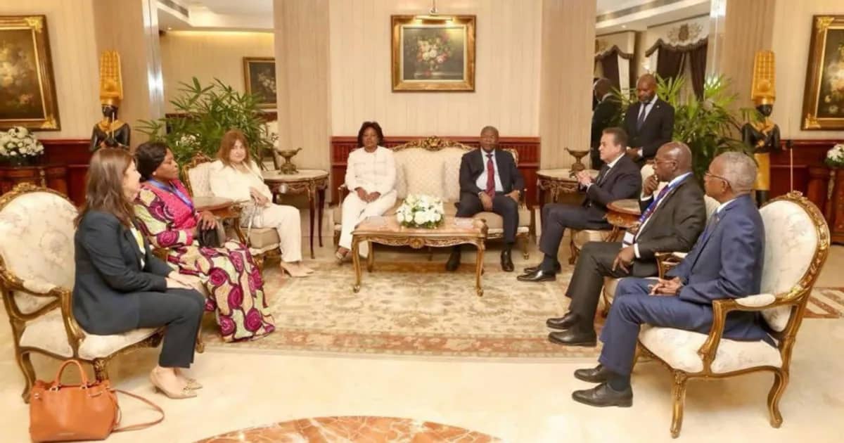 Lourenço inicia visita oficial ao Egipto