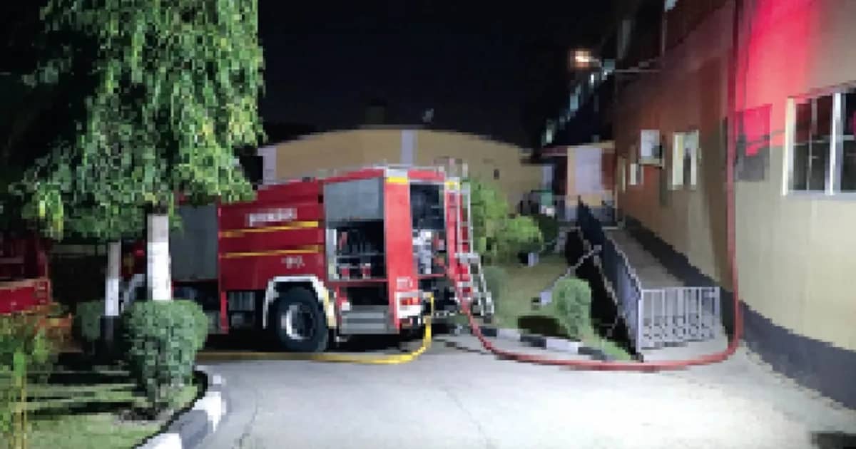 Incêndio consome acervo no Josina Machel
