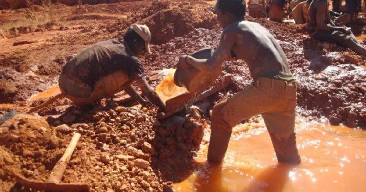 Mais de 40 mortos no desabamento de mina de ouro na RDC