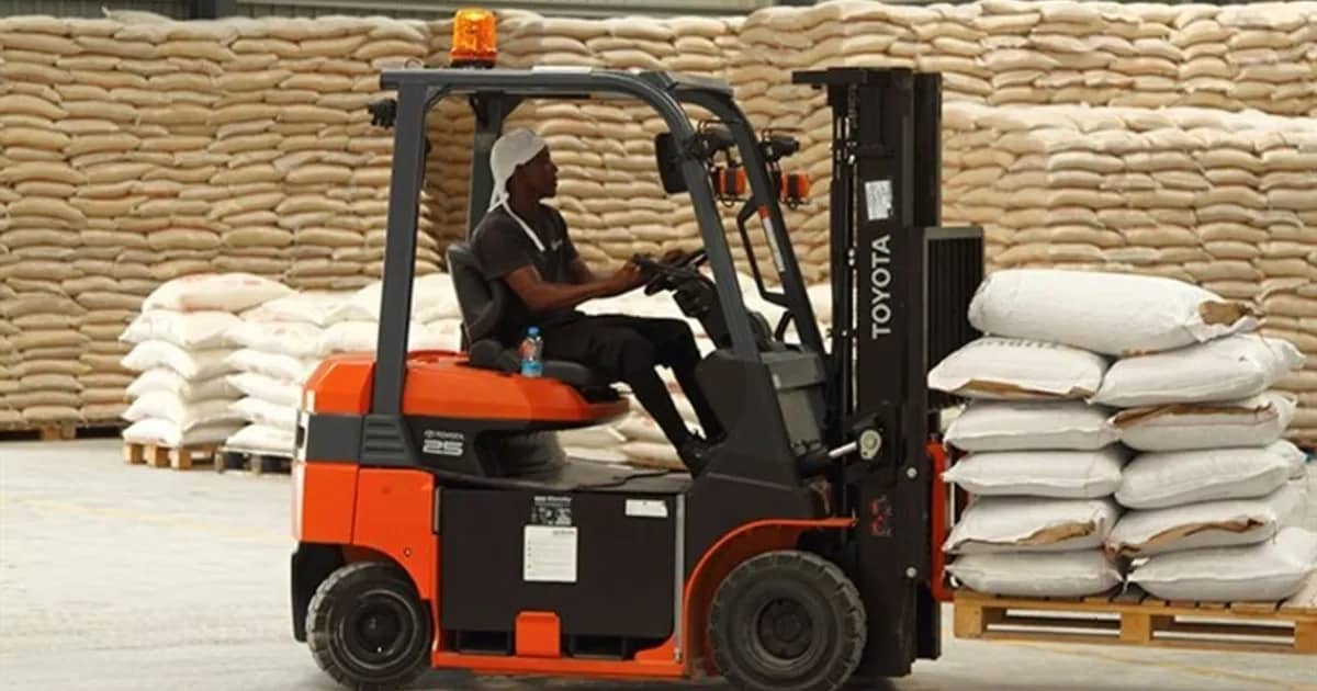 Angola suspende importação de farinha e óleos