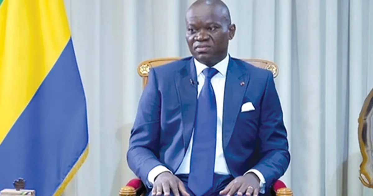 Oligui Nguema elogia liderança de João Lourenço
