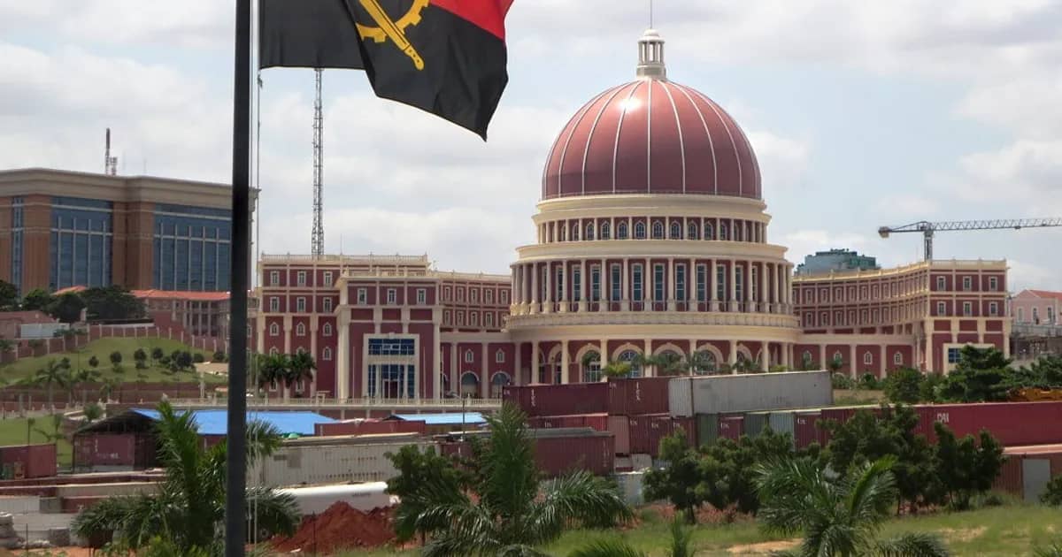 Deputados da UNITA notificados por visita ao GPL
