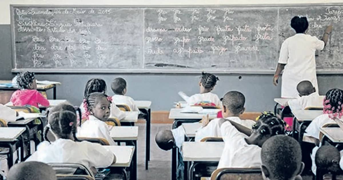Adiado Programa Nacional de Alimentação Escolar