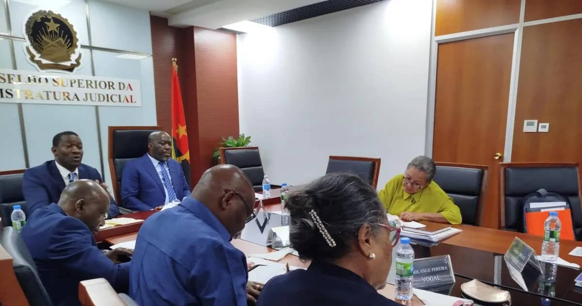 Juiz que libertou suspeito volta ao tribunal