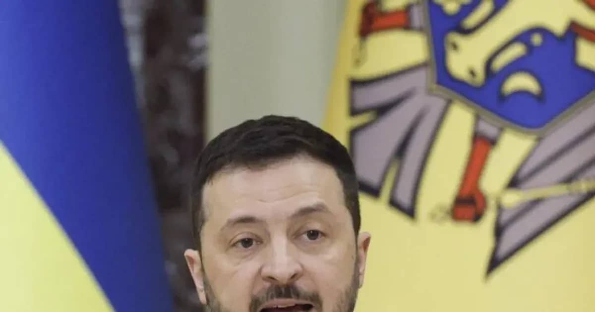 Ucrânia busca paz em formato trilateral e sanções