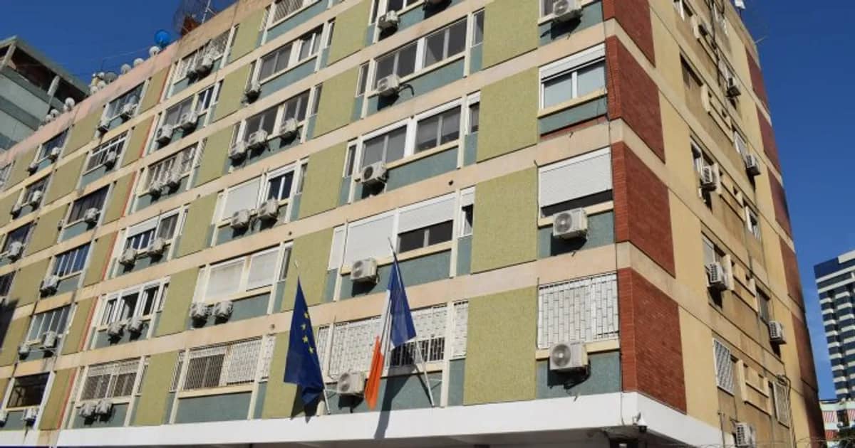 Homem preso por ameaçar queimar embaixadas
