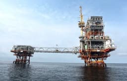 Nova descoberta de petróleo e gás condensado em Angola