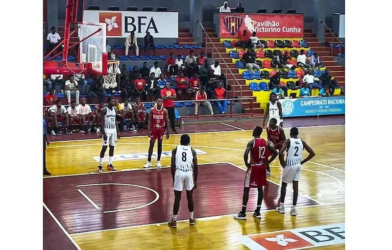 Basquetebol: Vila supera Interclube no nacional sub-19