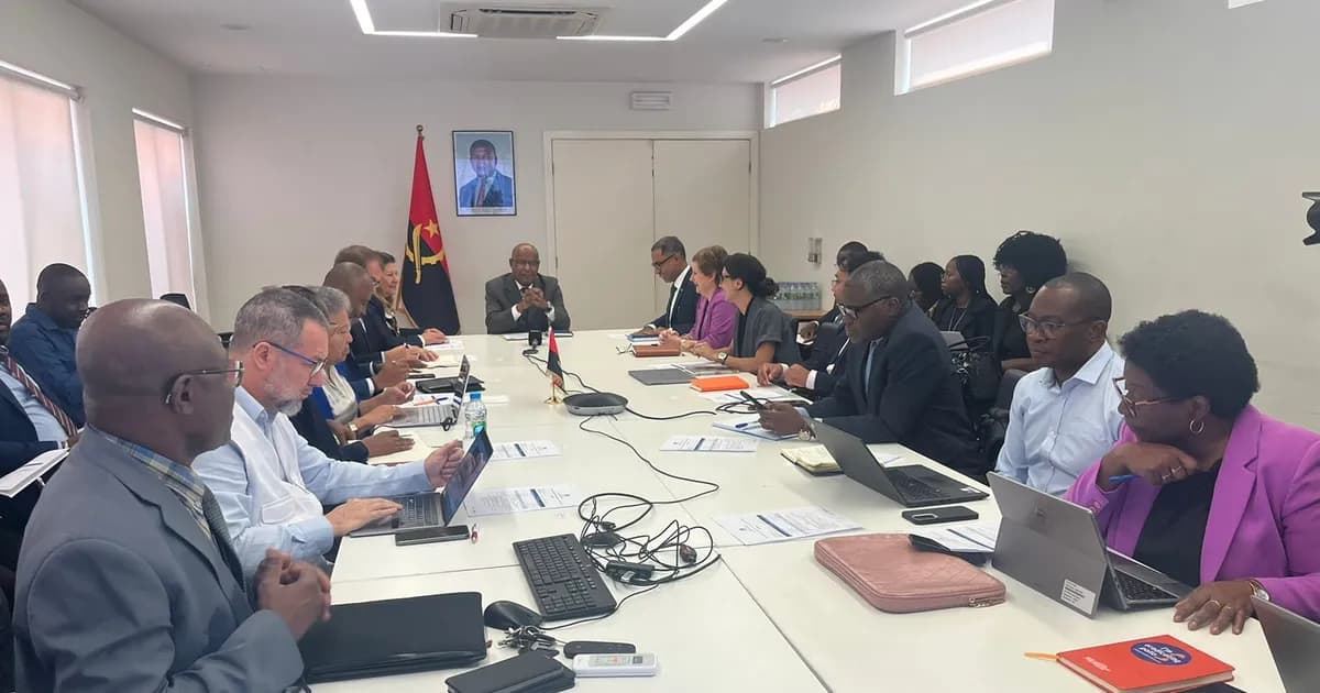 Vacinação contra cancro do colo do útero em Angola