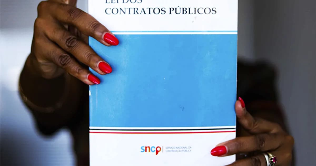Transparência em risco nos contratos públicos