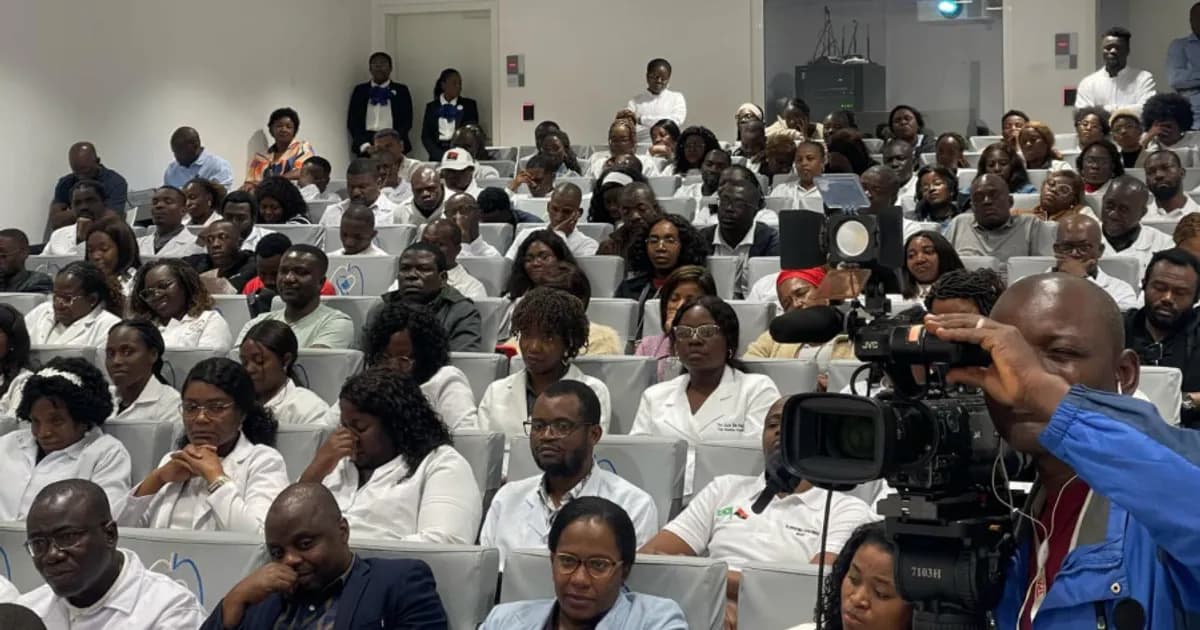 Internos de Medicina Geral são recebidos em Luanda
