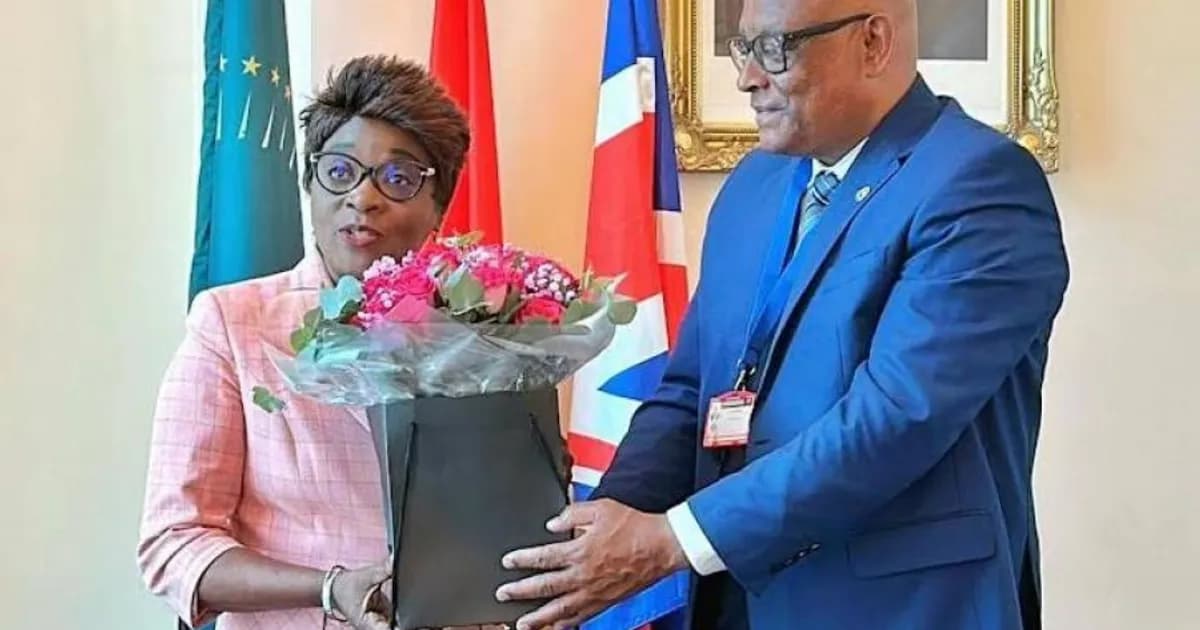 Apóstola angolana premiada no Parlamento britânico