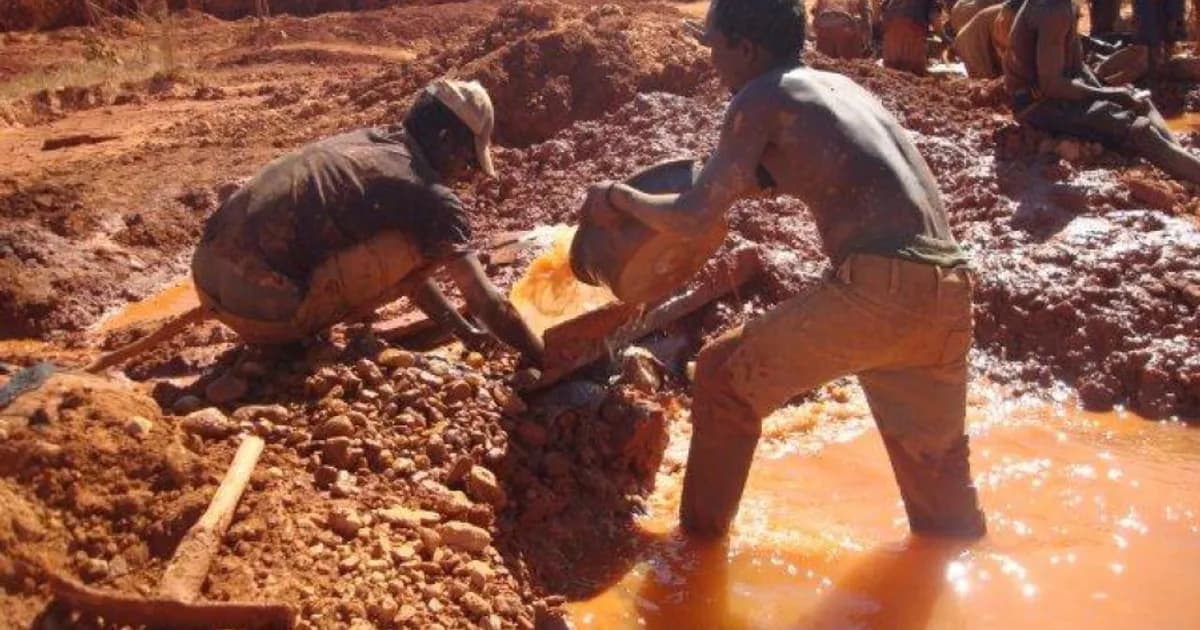 Mais de 40 mortos no desabamento de mina de ouro na RDC