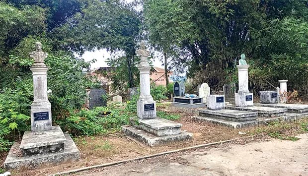 Cemitério dos Nobres guarda memória ancestral de Cabinda