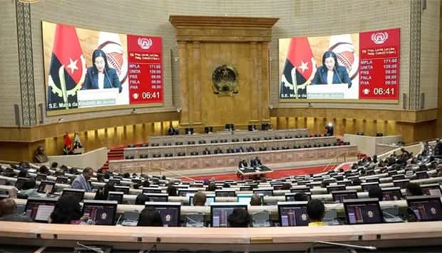 Parlamento aprova revisão da Lei sobre Liberdade Religiosa
