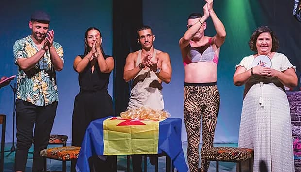 “Happy Hour” leva comédia portuguesa ao palco internacional do CIT no Elinga
