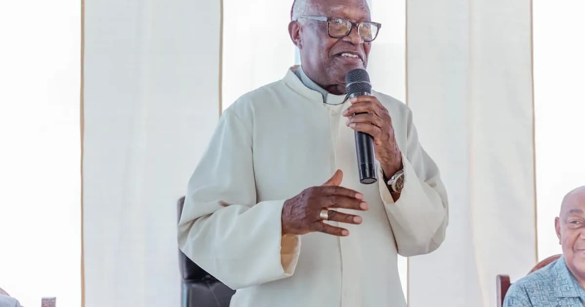 Kamwenho exorta jovens ao patriotismo ativo