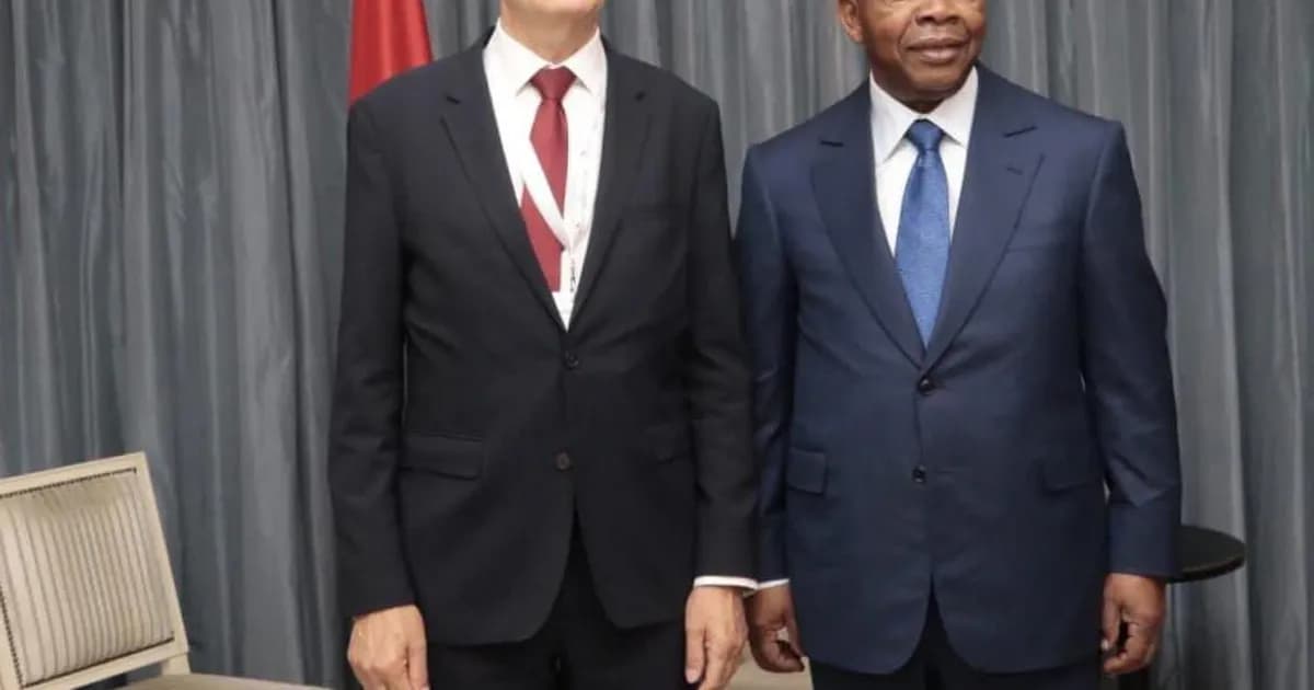 João Lourenço conversa com líder empresarial francês