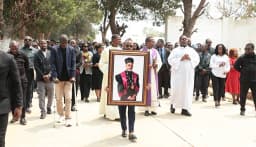 Homenagem final a Vitorino Hossi em Luanda
