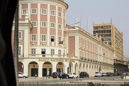 BNA alerta sobre oito empresas irregulares