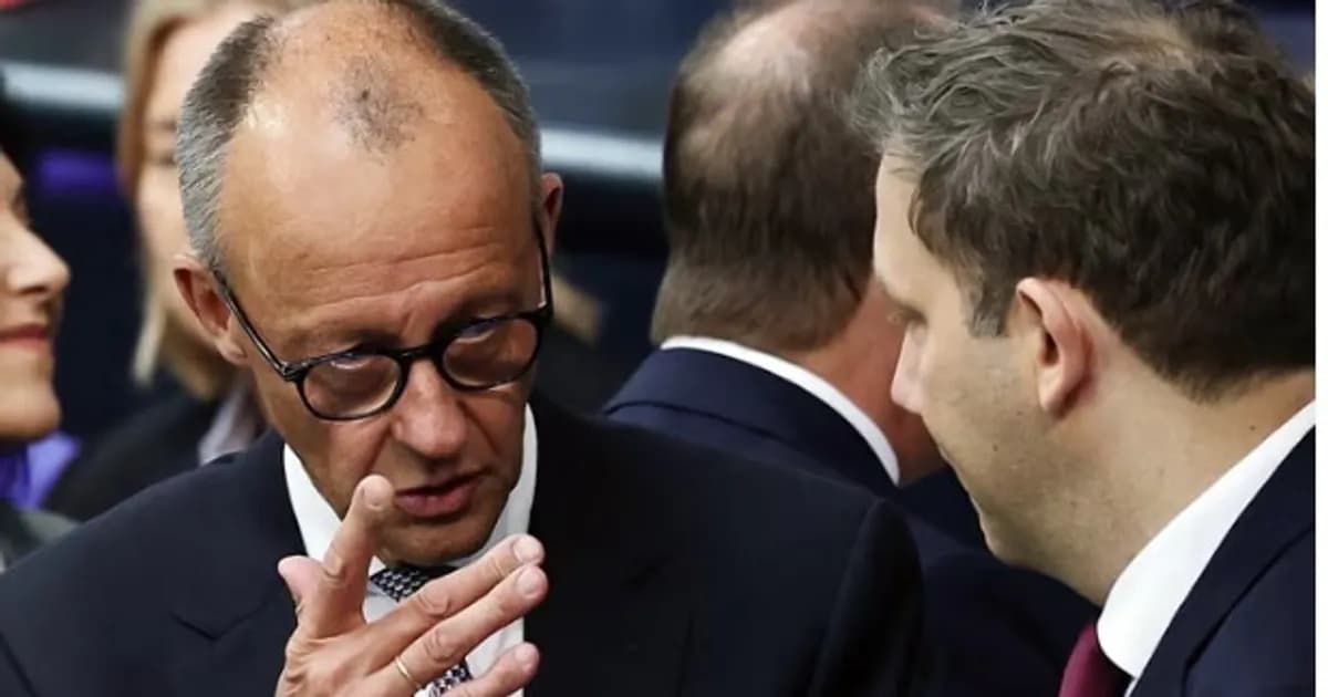 Rússia/Ucrânia: Zelensky critica severamente a NATO por não estar a levar a sério provável ataque russo a um do seus Estados-membros – Reunião de Haia pode ser decisiva para Kiev