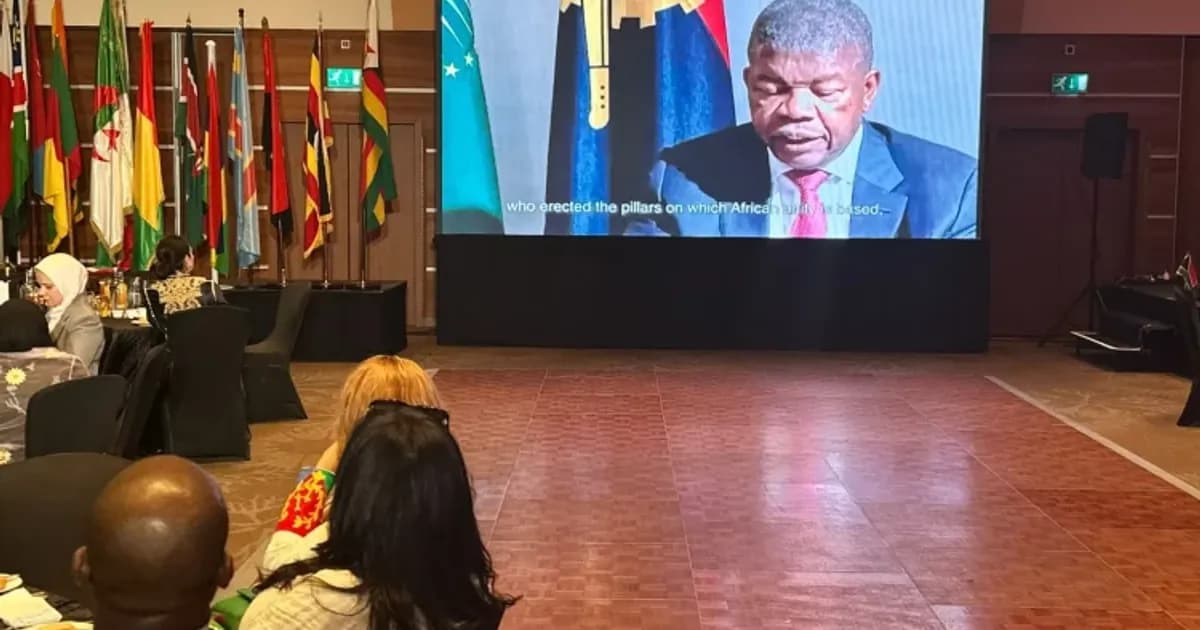 Lourenço destaca união africana em Londres