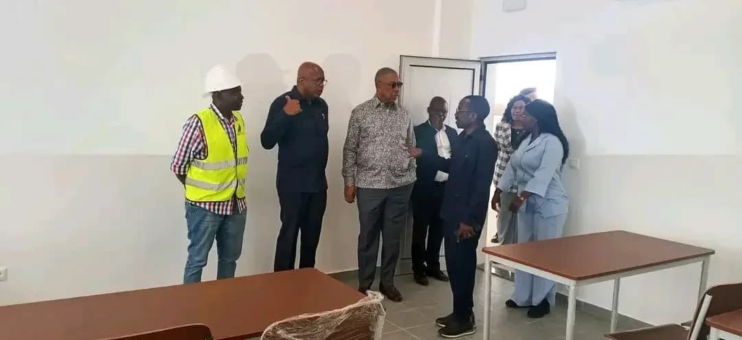 Ministro do Ensino Superior inspecciona obras do ISPCS no Cuanza-Sul