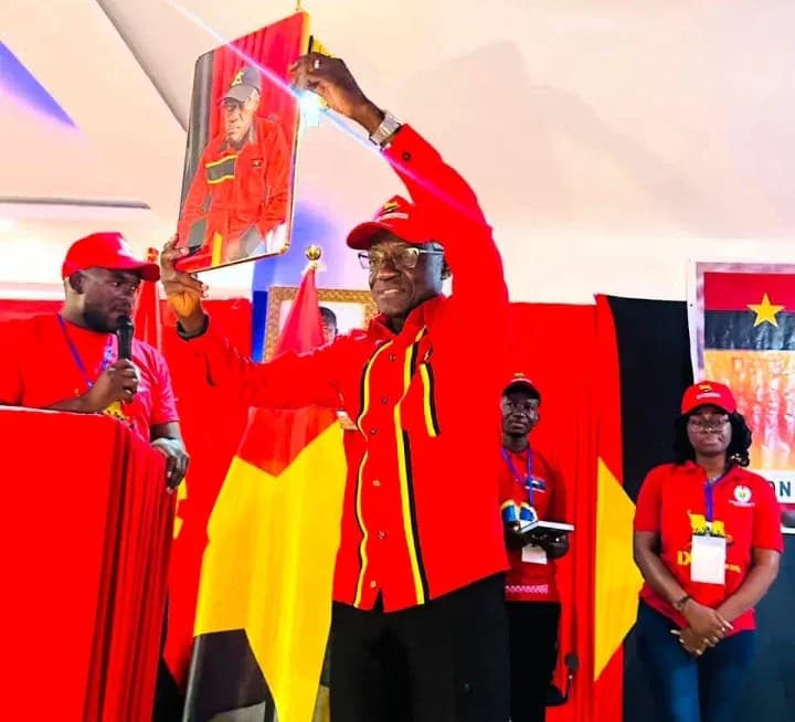 António Mussumari eleito primeiro secretário do MPLA no Cuango com 92% dos votos