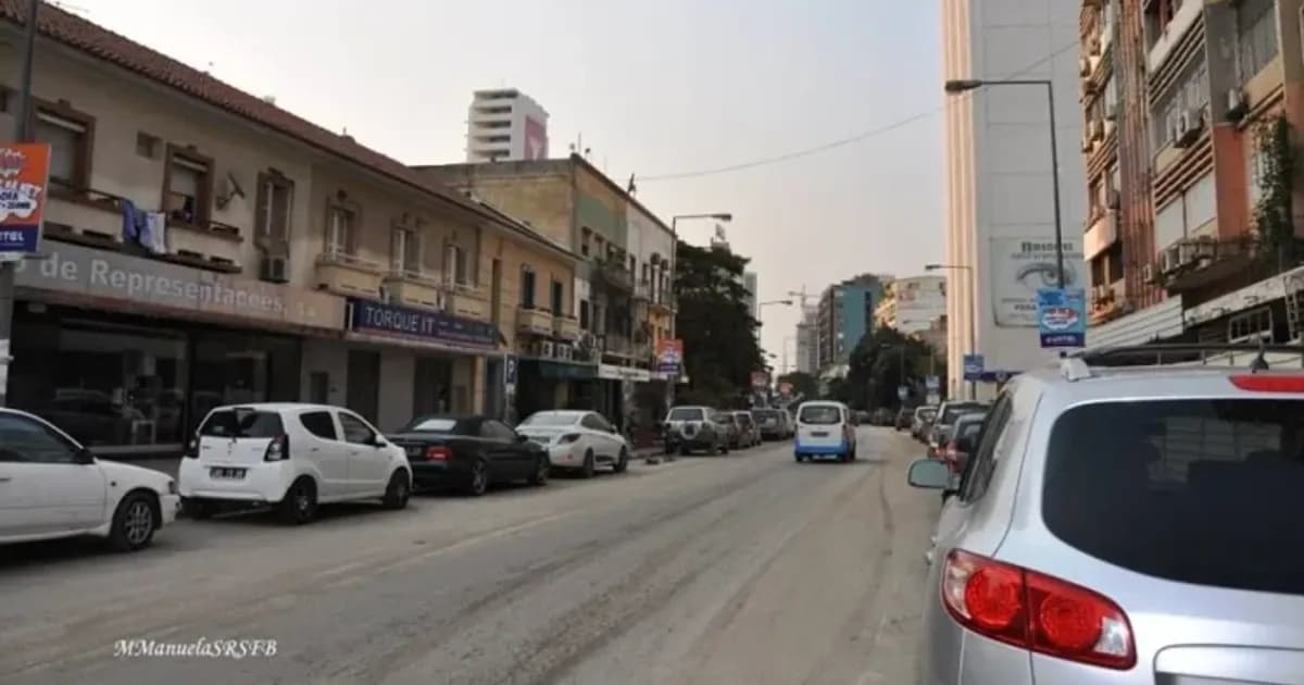 Trânsito em Amílcar Cabral parcialmente bloqueado