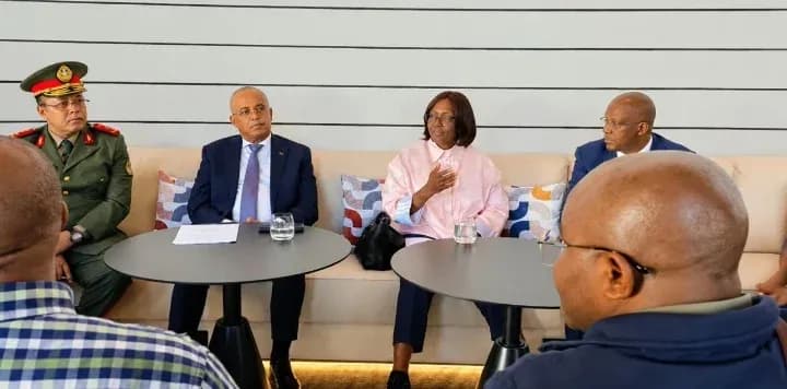 Sílvia Lutucuta cumpre jornada de trabalho na Sérvia