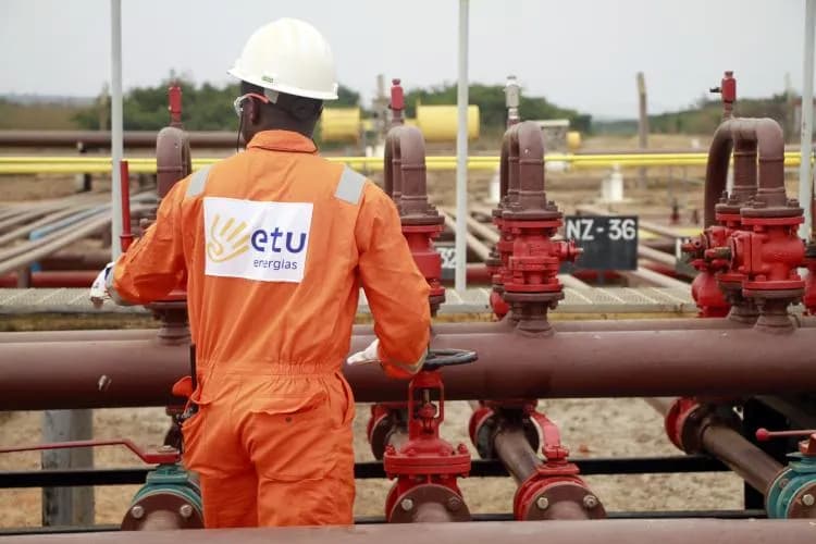 ETU trava entrada estrangeira nos blocos 14 e 14K