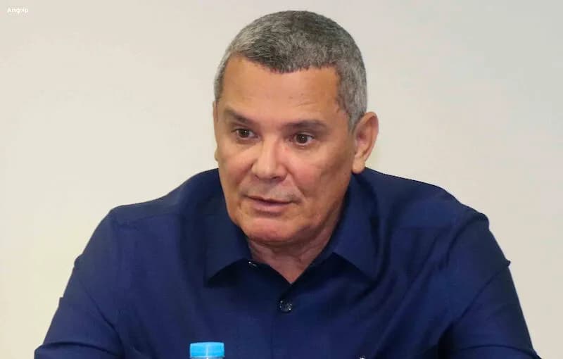 Juventude angolana entre desafios e futuro