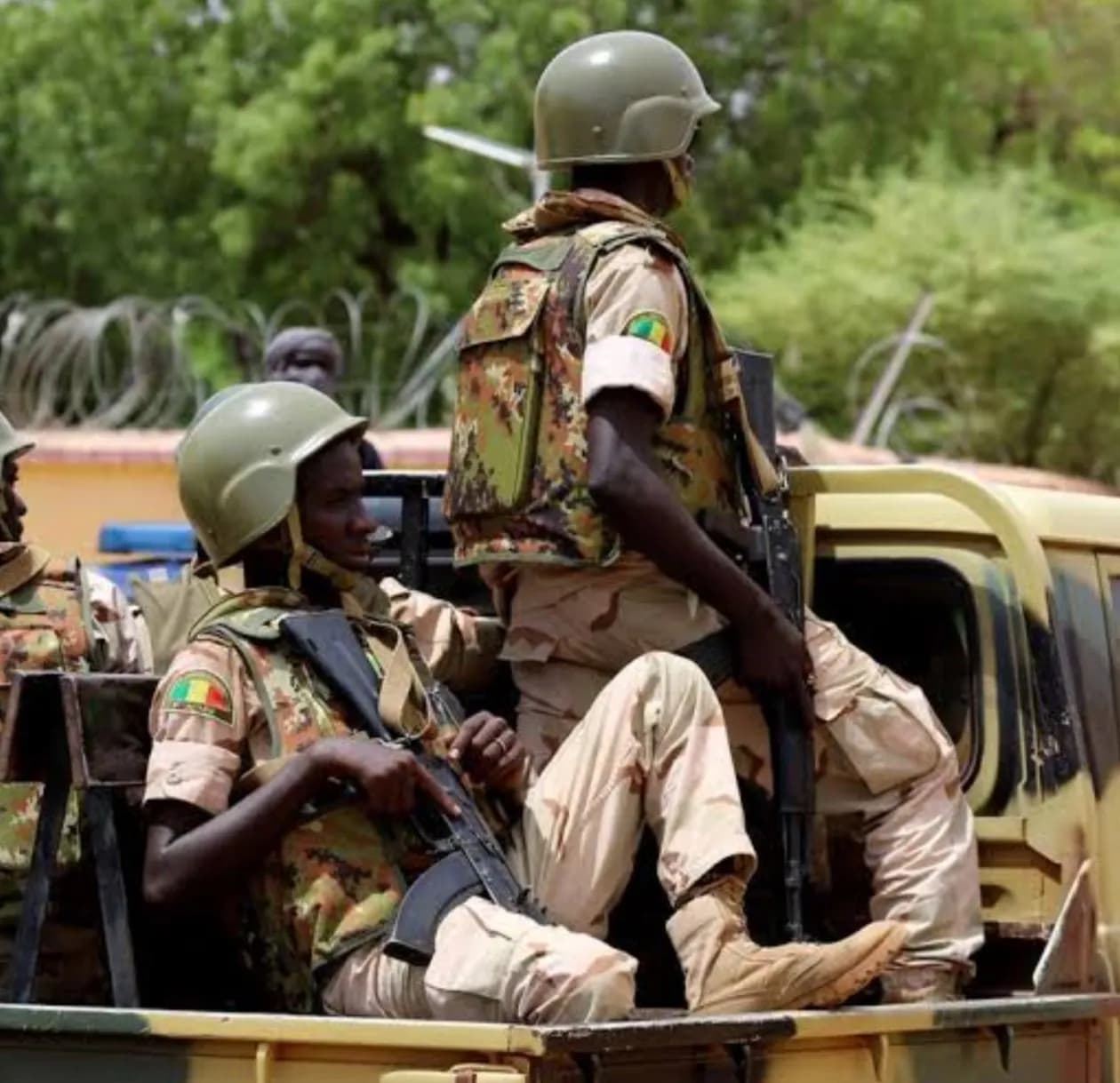 Ataque jihadista mata pelo menos 10 militares no centro do Mali