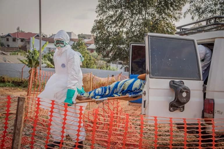Greve de profissionais de saúde ameaça resposta ao surto de Ébola na RDC