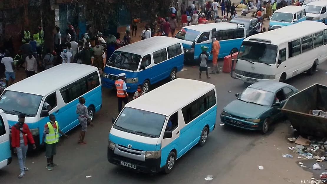 Taxistas denunciam exclusão na definição de paragens e pedem diálogo com autoridades