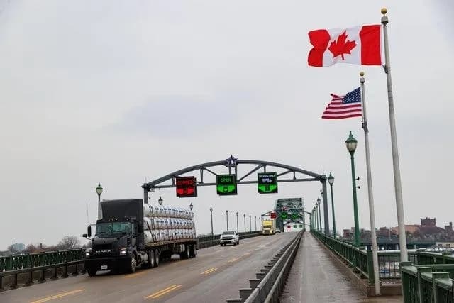 EUA e Canadá em guerra comercial depois do colapso das negociações