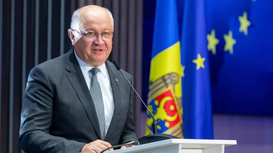 Demissão de Munteanu derruba governo