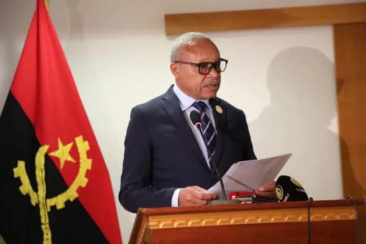 Ministro Lúcio Amaral defende liderança estratégica