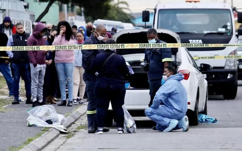 Onze mortos em três tiroteios na Cidade do Cabo, África do Sul