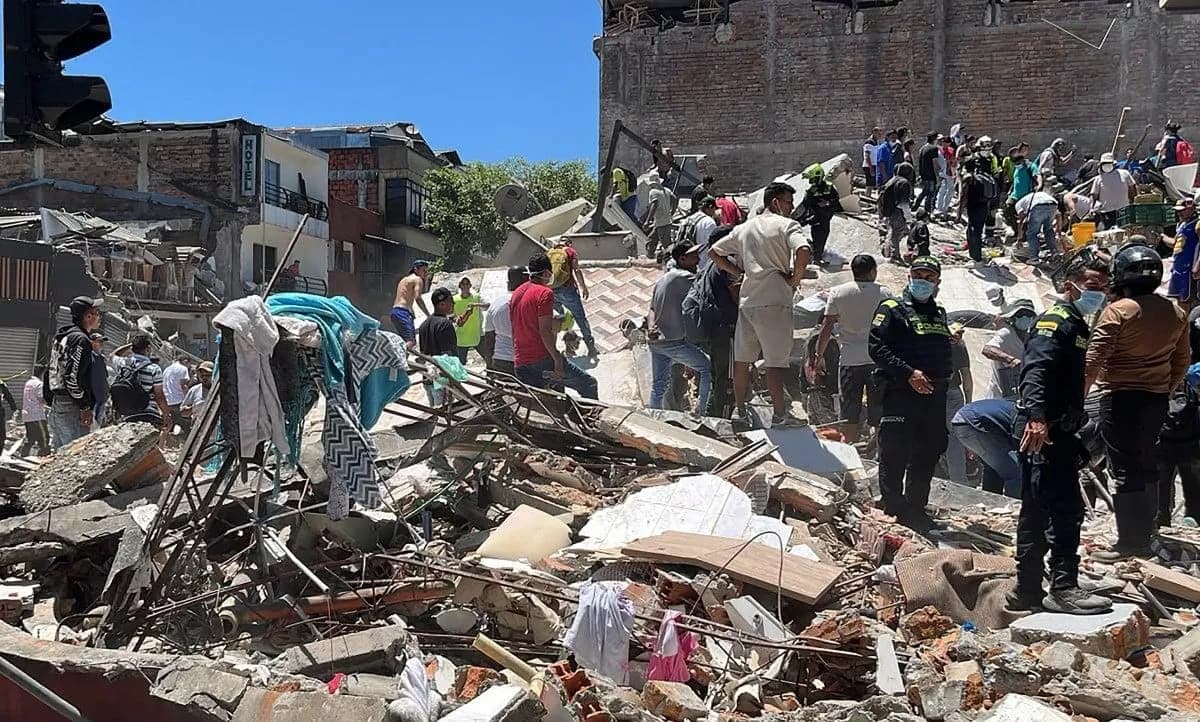 Pelo menos 265 mortos e decretado estado de emergência na Colômbia