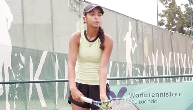 Camila Costa disputa J100 em Barcelona