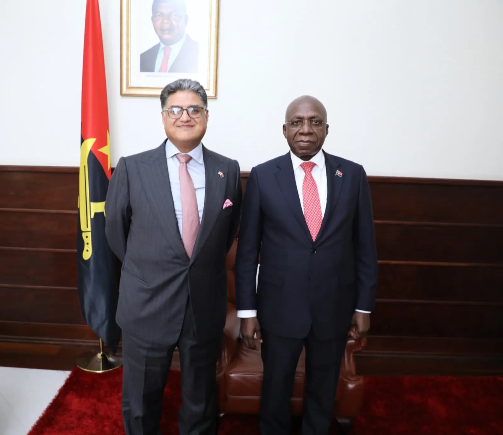 Angola e Reino Unido abordam situação de segurança na Região dos Grandes Lagos