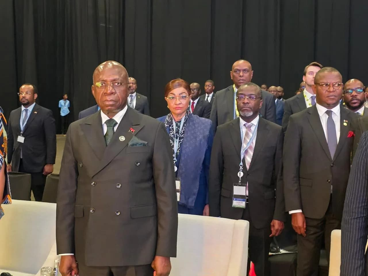 Téte António representa Presidente da República na Cimeira da SADC