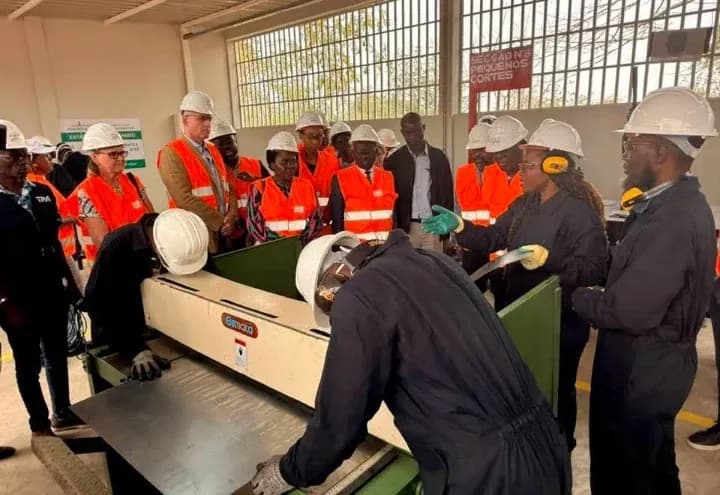 Bengo ganha centro de produção com capacidade para produzir 200 fogareiros melhorados por dia