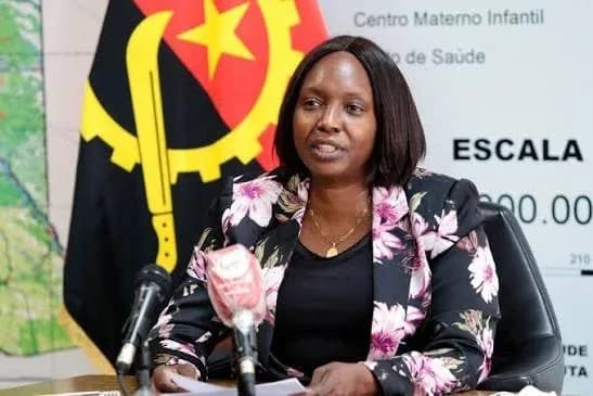 Ministra da Saúde garante pagamento da dívida do Centro de Hemodiálise da Huíla