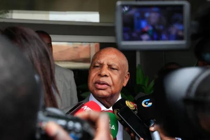 Higino desafia liderança do MPLA com 19 mil apoios